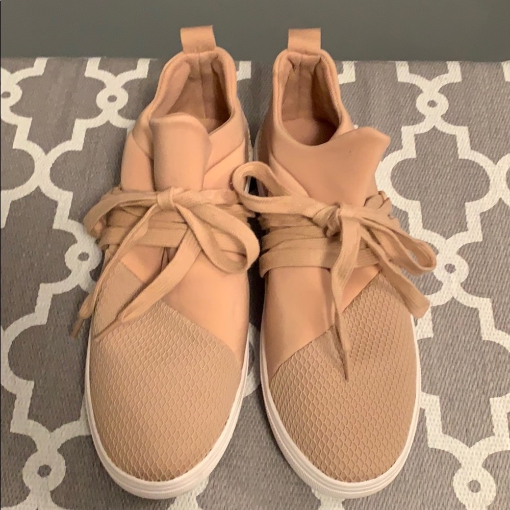 Steve Madden sneakers